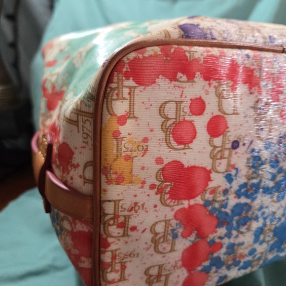 Dooney & Bourke Splatter Paint Signature Drawstring Bucket Bag - Picture 5 of 11